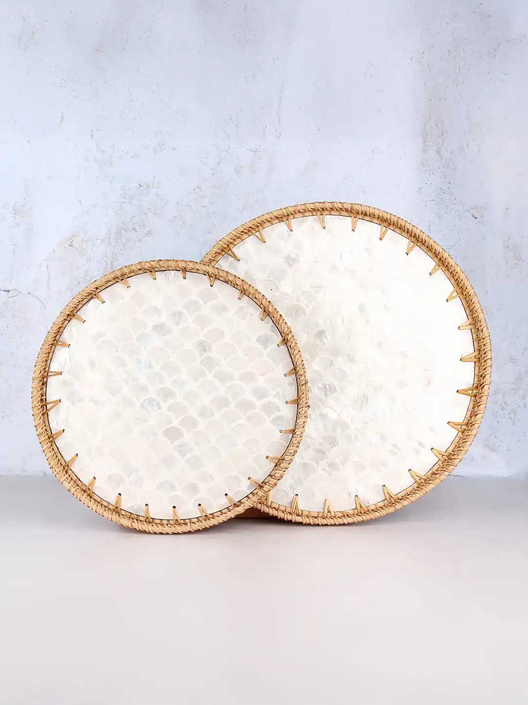 Desenli Rattan 2'li Sedef Yuvarlak Tepsi Seti - Kensington Pearl